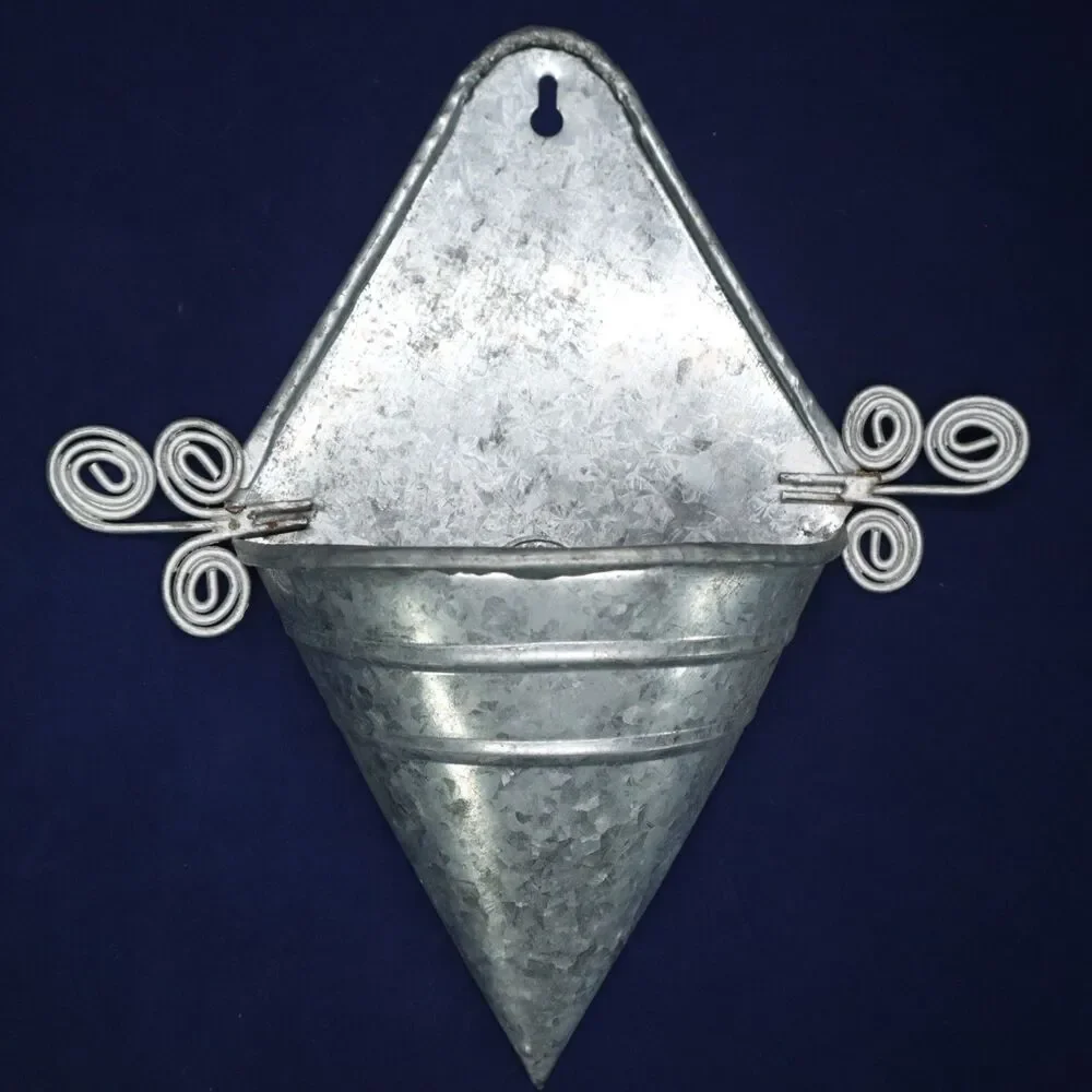 Metal Wall Planters Set of 2 Cone Shaped 9